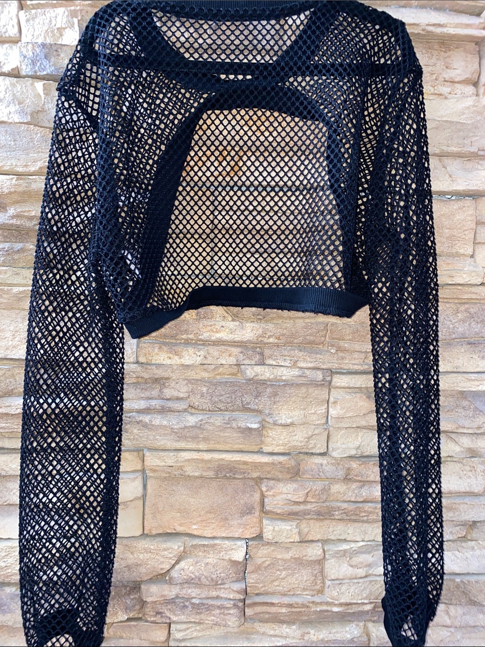 Dazy Black Fishnet Mesh Cutout Long Sleeve Crop Top Medium - Picture 7 of 8